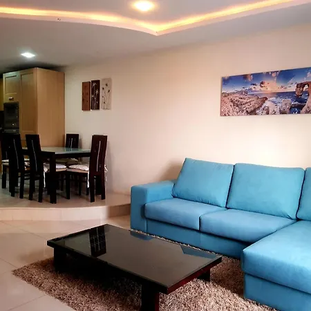 Apartment Oceanic - 15 Min Walk To Balluta Beach, 3 Bedrooms Saint Julian's