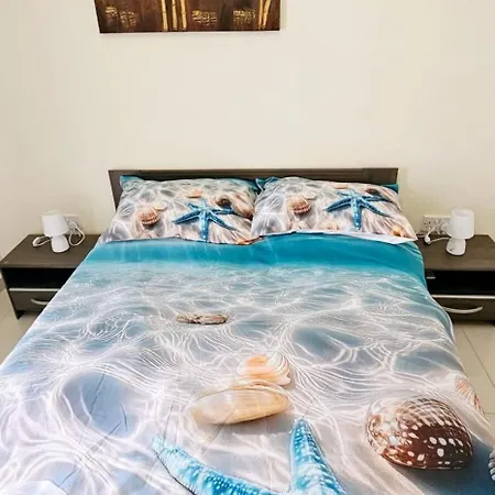 Oceanic - 15 Min Walk To Balluta Beach, 3 Bedrooms Apartment *