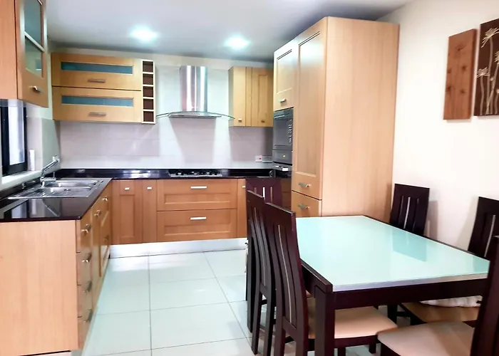 Oceanic - 15 Min Walk To Balluta Beach, 3 Bedrooms